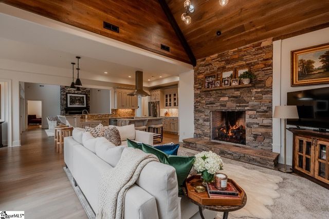 94 Eagle Rock Road, Landrum, SC 29356