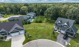 11732 Azure Circle, Inver Grove Heights, MN 55077