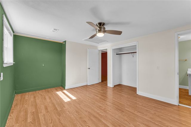 650 E McClinton Street, Fayetteville, AR 72701