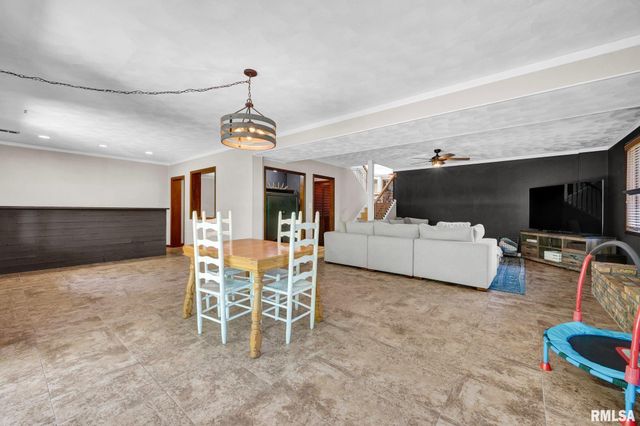 1450 NE WINDERMERE Drive, Tremont, IL 61568