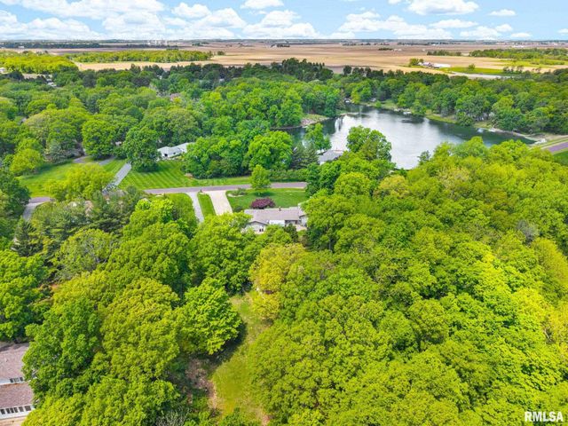 1450 NE WINDERMERE Drive, Tremont, IL 61568