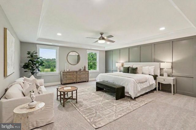 520 NEWCOMEN RD, Exton, PA 19341