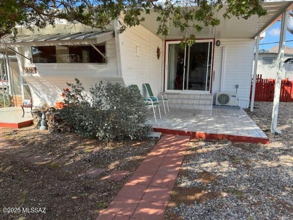 5666 W Lazy Heart Street, Tucson, AZ 85713