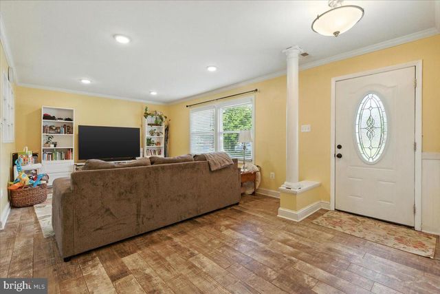 56 GARNER AVE, Waldorf, MD 20602