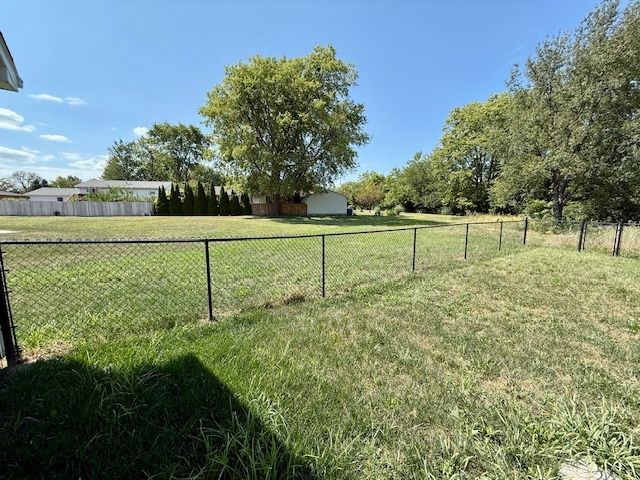 709 N Abbey Road, Urbana, IL 61802