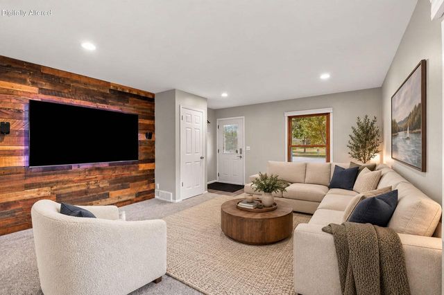 213 Richard STREET, Waukesha, WI 53189