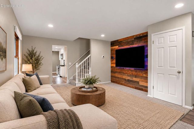 213 Richard STREET, Waukesha, WI 53189