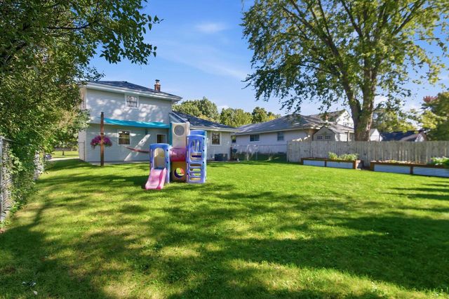 213 Richard STREET, Waukesha, WI 53189
