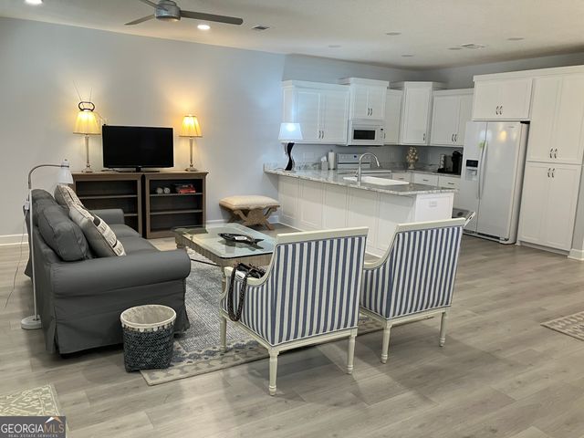 905 SE Wayne Street No Street Suffix 40-B, Darien, GA 31305