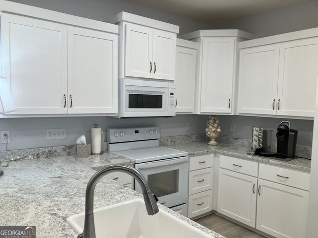 905 SE Wayne Street No Street Suffix 40-B, Darien, GA 31305