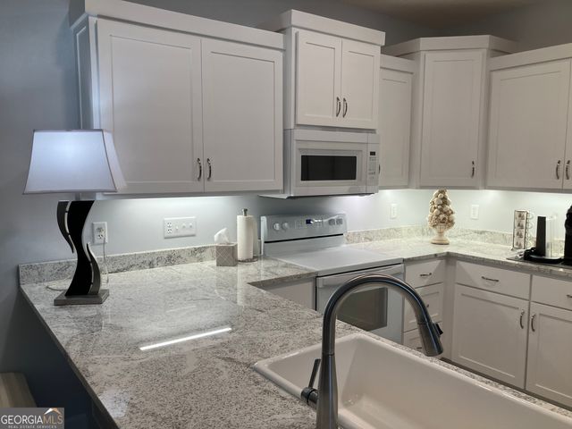 905 SE Wayne Street No Street Suffix 40-B, Darien, GA 31305