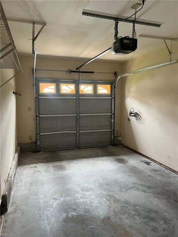 1309 Fairways Lookout Apt B, Chesapeake, VA 23320