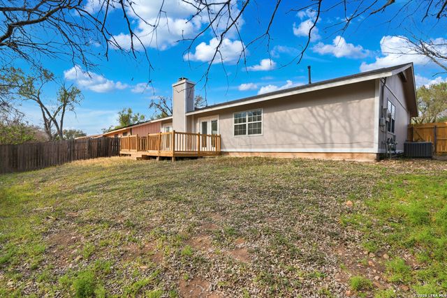 5806 Valley Forge, San Antonio, TX 78233