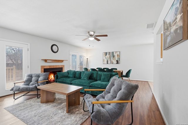 5806 Valley Forge, San Antonio, TX 78233