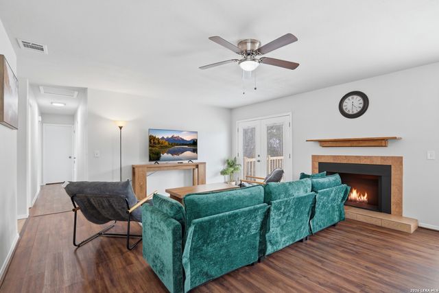 5806 Valley Forge, San Antonio, TX 78233