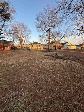 908 N Johnson Street, Marion, IL 62959