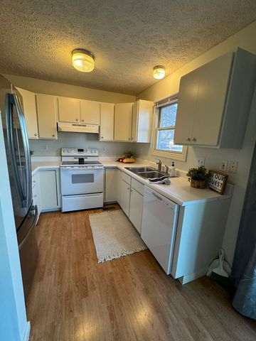 908 N Johnson Street, Marion, IL 62959