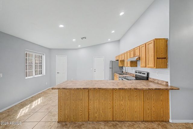 701 W Buist Avenue, Phoenix, AZ 85041
