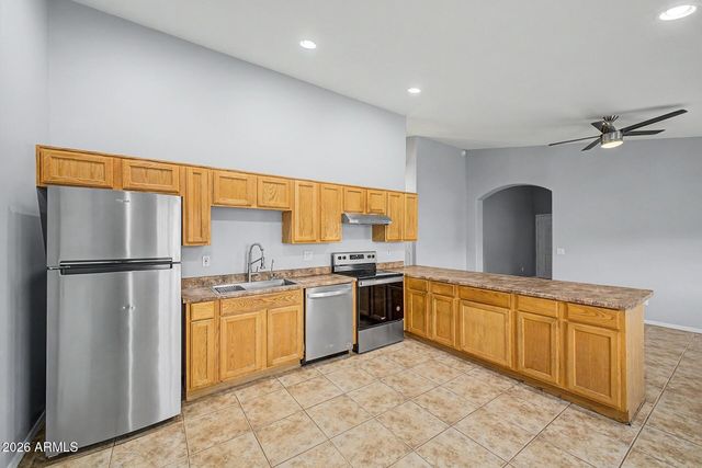 701 W Buist Avenue, Phoenix, AZ 85041