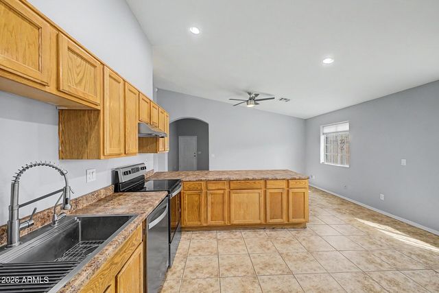 701 W Buist Avenue, Phoenix, AZ 85041