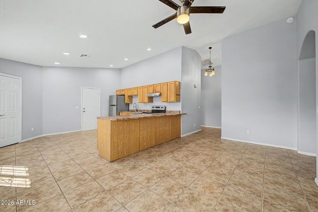 701 W Buist Avenue, Phoenix, AZ 85041