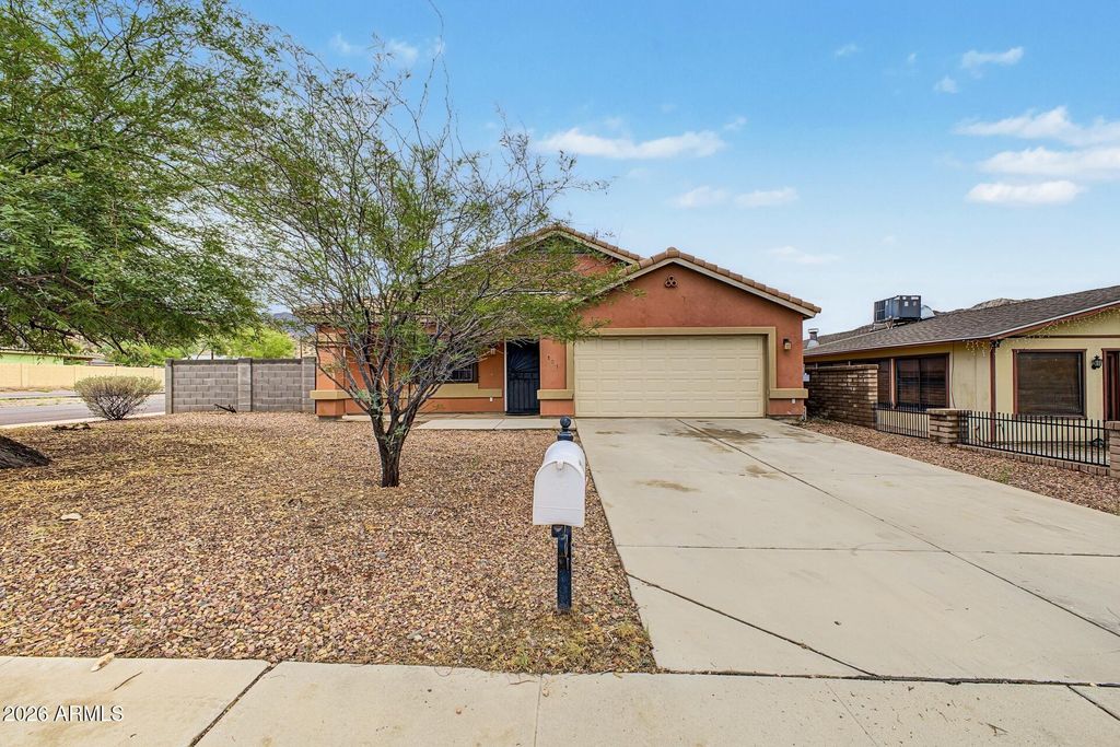 701 W Buist Avenue, Phoenix, AZ 85041