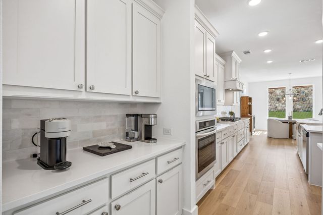 1718 Wintergreen Avenue, Haslet, TX 76052