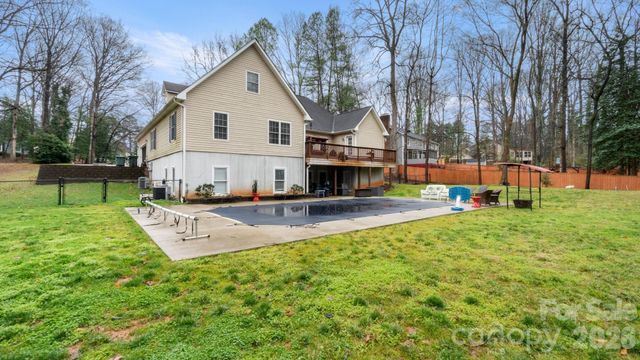 2853 Wimbledon Drive, Gastonia, NC 28056