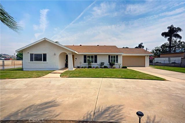 32702 Wesley Street, Wildomar, CA 92595