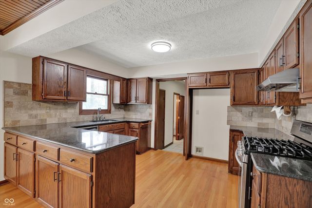 9011 Brigs Way, Indianapolis, IN 46256