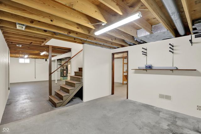 9011 Brigs Way, Indianapolis, IN 46256