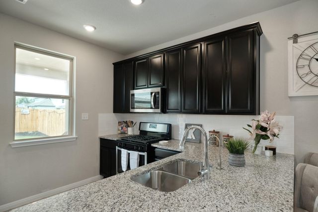 6804 Pleasanton PKWY, Pflugerville, TX 78660
