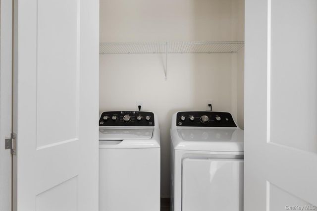 43 Shirley Lane, Medford, NY 11763