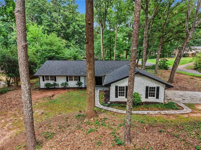 4783 Hickory Court SW, Lilburn, GA 30047