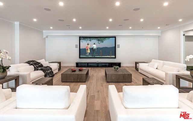 722 N Camden Drive, Beverly Hills, CA 90210