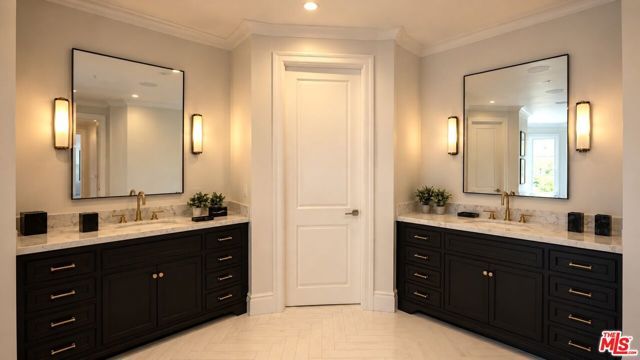 722 N Camden Drive, Beverly Hills, CA 90210