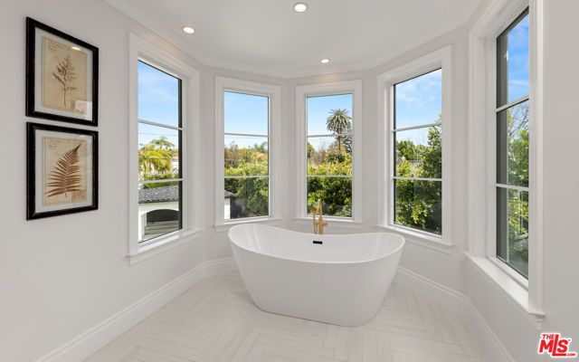 722 N Camden Drive, Beverly Hills, CA 90210