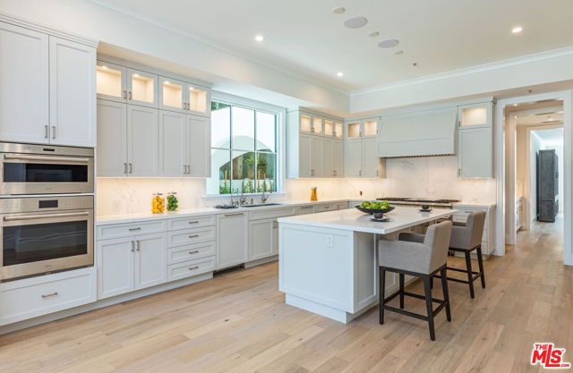 722 N Camden Drive, Beverly Hills, CA 90210