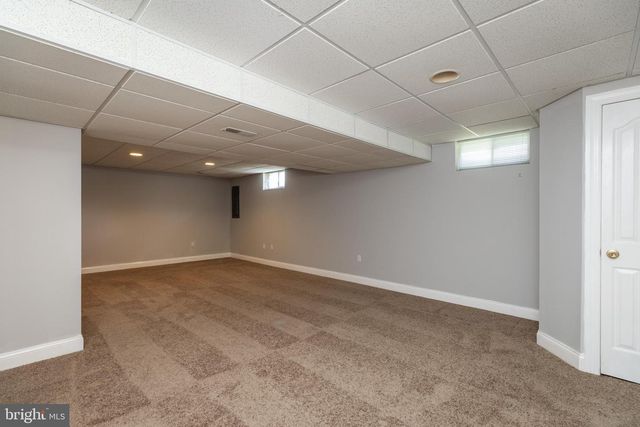 2118 FOULK RD, Wilmington, DE 19810