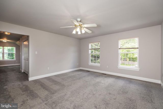 2118 FOULK RD, Wilmington, DE 19810