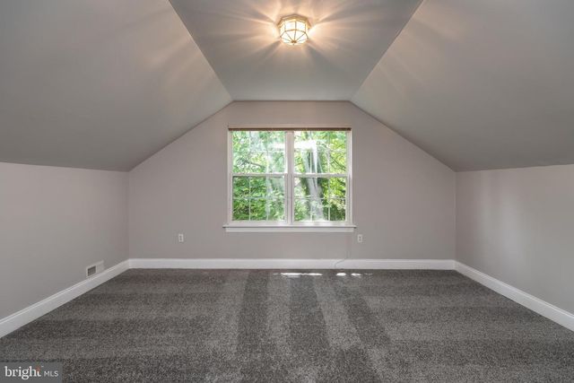 2118 FOULK RD, Wilmington, DE 19810
