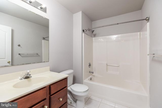 2118 FOULK RD, Wilmington, DE 19810