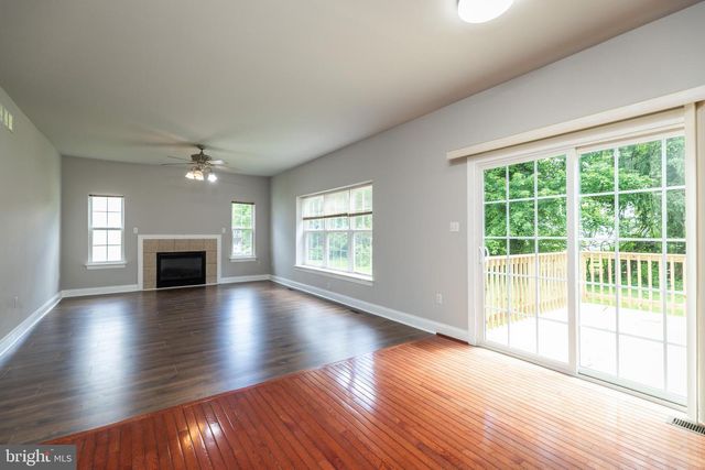 2118 FOULK RD, Wilmington, DE 19810
