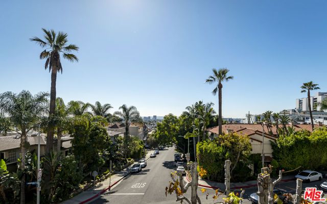 8455 Fountain Avenue 302, West Hollywood, CA 90069