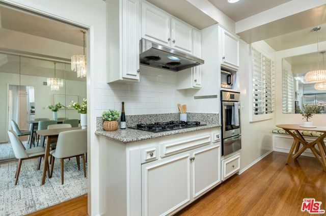 8455 Fountain Avenue 302, West Hollywood, CA 90069