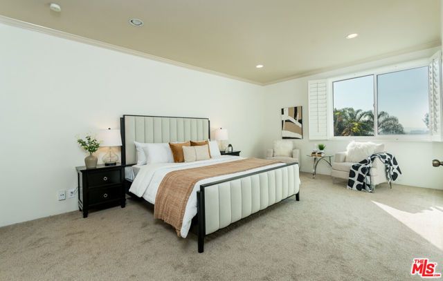 8455 Fountain Avenue 302, West Hollywood, CA 90069