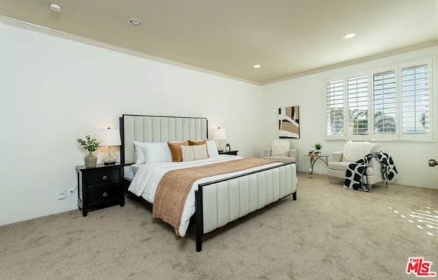 8455 Fountain Avenue 302, West Hollywood, CA 90069