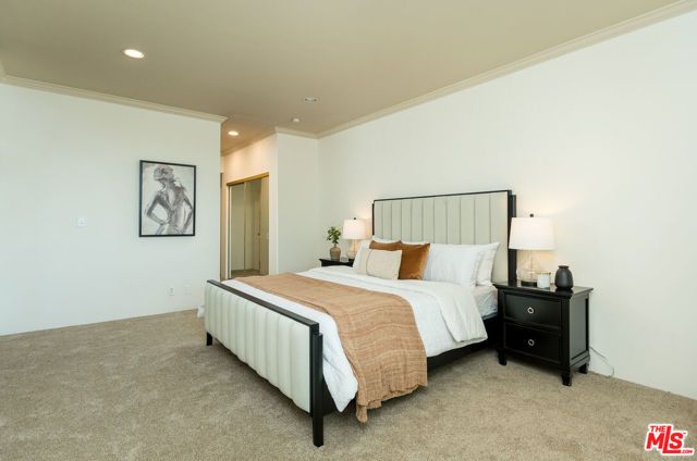 8455 Fountain Avenue 302, West Hollywood, CA 90069