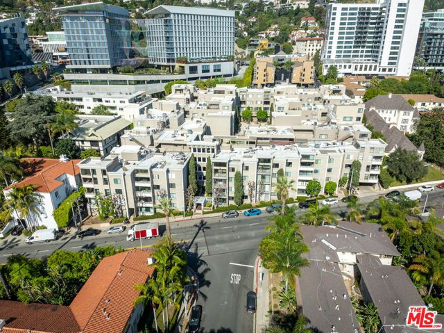 8455 Fountain Avenue 302, West Hollywood, CA 90069