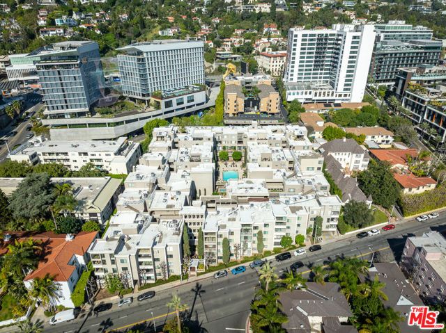 8455 Fountain Avenue 302, West Hollywood, CA 90069